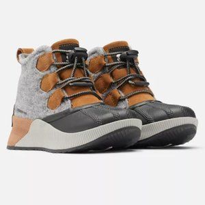 🏂🏂 EUC SOREL Youth Out 'N About Classic Boots :: BOYS OR GIRLS :: SIZE 1🏂🏂